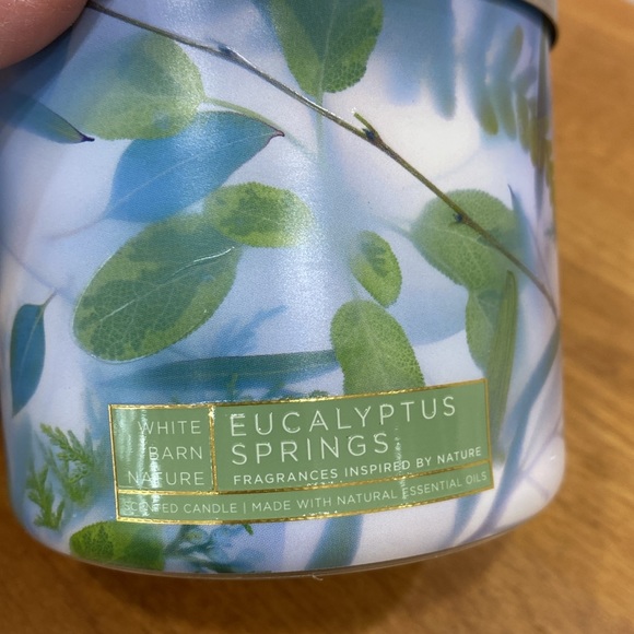 NWT.  Bath & Body Works, (White Barn), 3-wick candle. - Picture 4 of 6